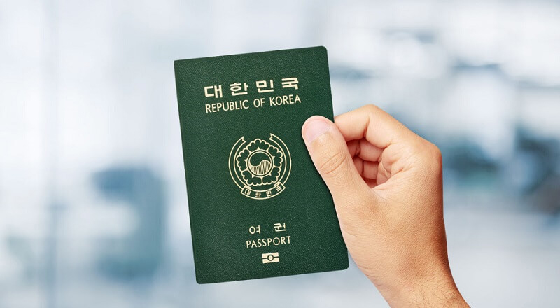Chuẩn bị hồ sơ xin thị thực đúng yêu cầu của Đại sứ quán